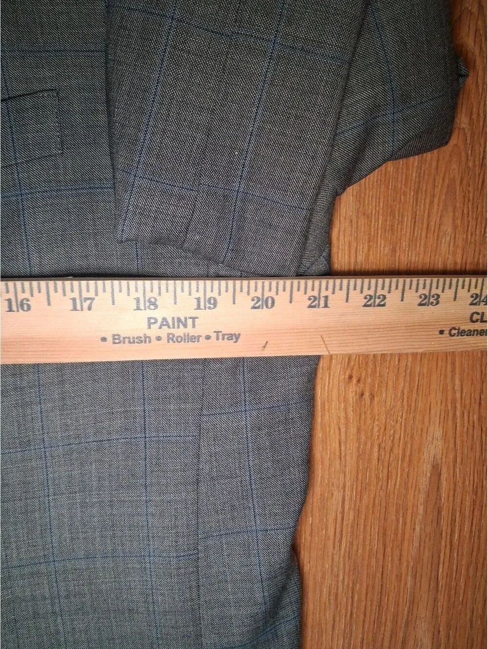 Tommy Hilfiger 2 PC Suit 42L 36x32 Gray Windowpane Sharkskin